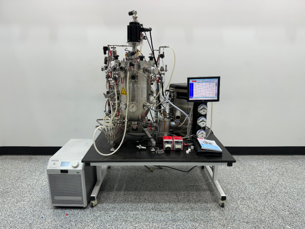 Image of New Brunswick Bioflo 510 Fermenter/Bioreactor system